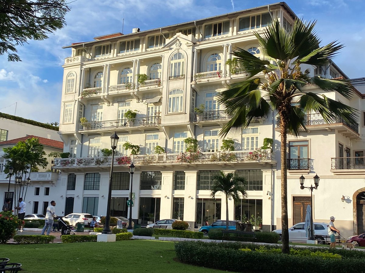American Trade Hotel